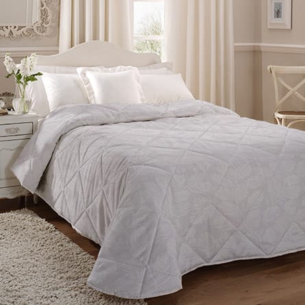 Quilted bedspread
