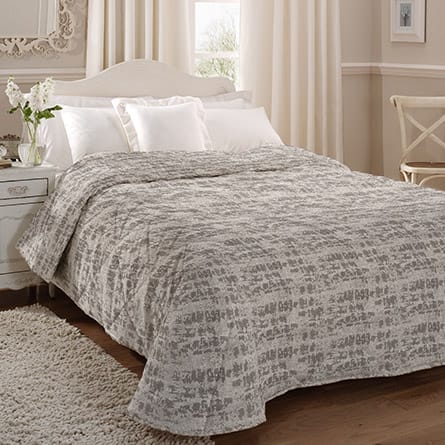 Quilted bedspread