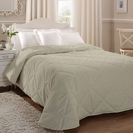 Quilted bedspread