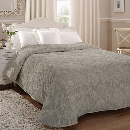 Quilted bedspread