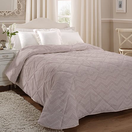 Quilted bedspread