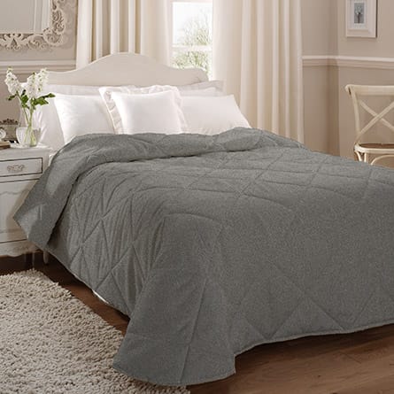 Quilted bedspread