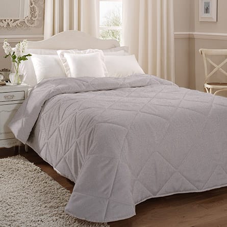 Quilted bedspread