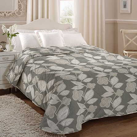Quilted bedspread