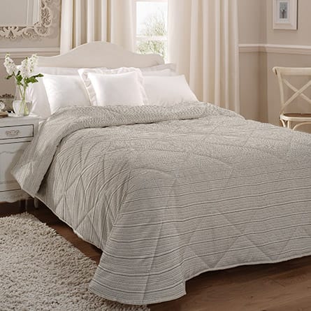 Quilted bedspread