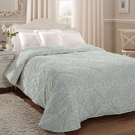 Quilted bedspread