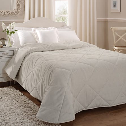 Quilted bedspread
