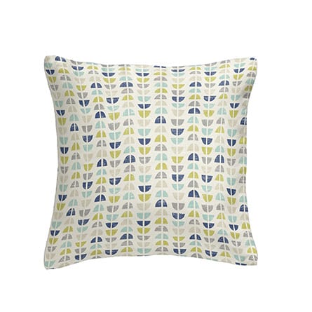 Piped cushion