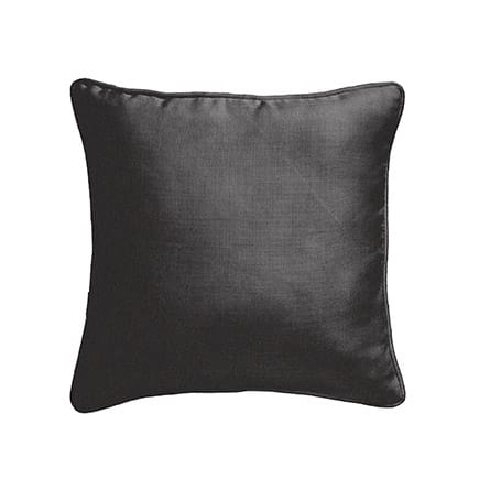Piped cushion