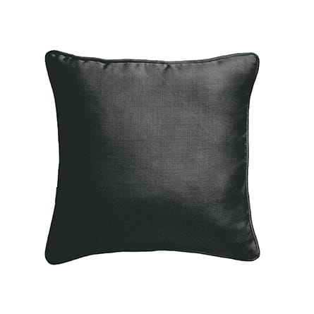 Piped cushion