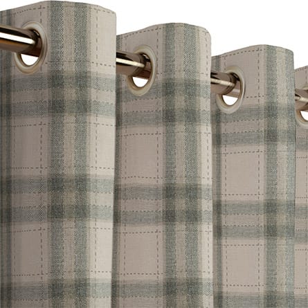 Eyelet curtain
