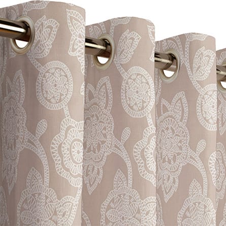 Eyelet curtain