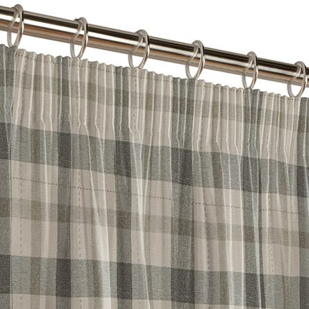 Pencil heading curtain
