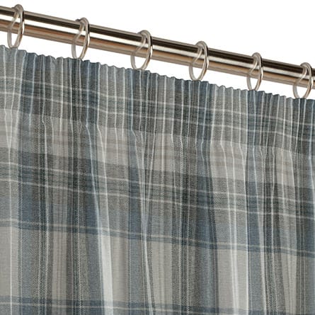 Pencil heading curtain