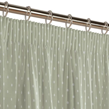 Pencil heading curtain