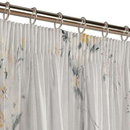 Pencil heading curtain