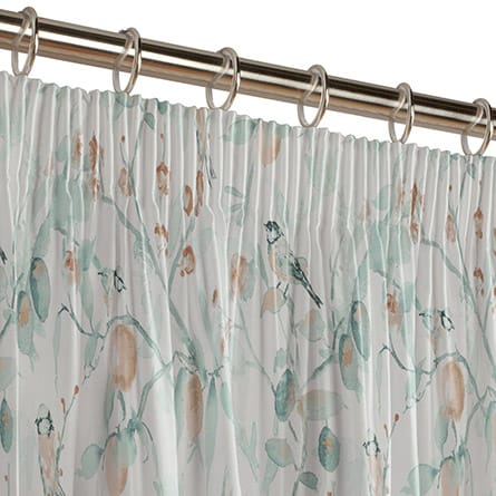 Pencil heading curtain