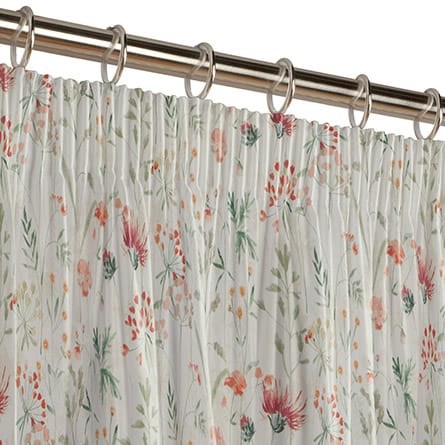 Pencil heading curtain
