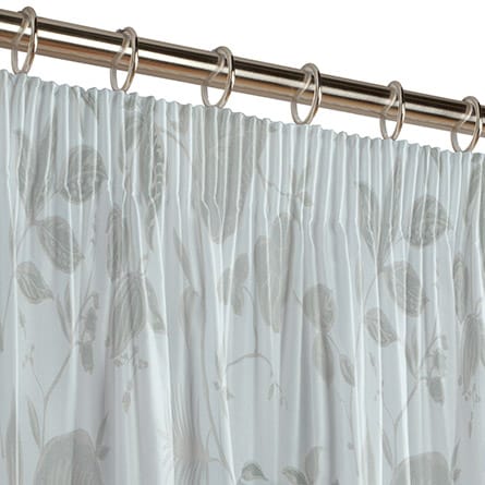 Pencil heading curtain
