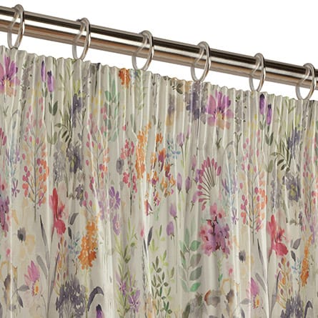 Pencil heading curtain