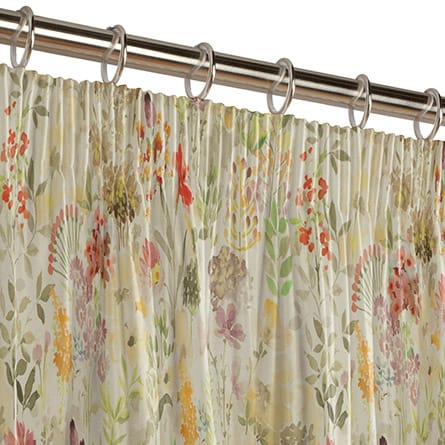 Pencil heading curtain