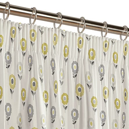 Pencil heading curtain