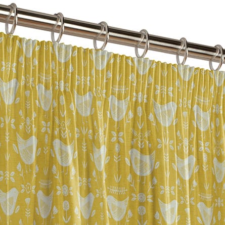 Pencil heading curtain