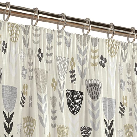 Pencil heading curtain