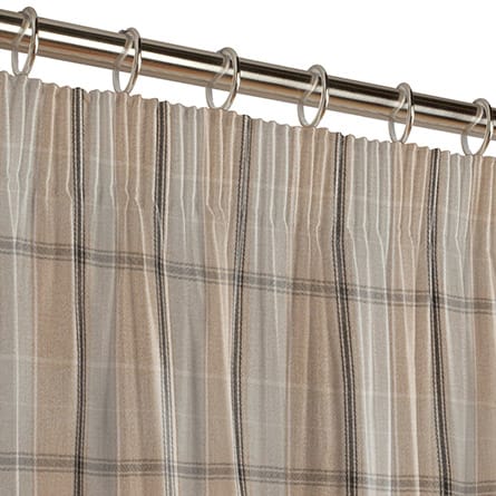 Pencil heading curtain