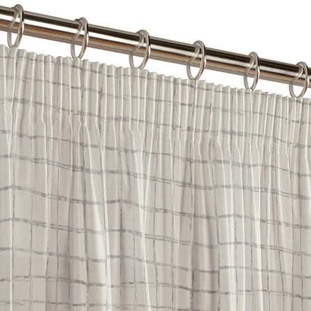 Pencil heading curtain