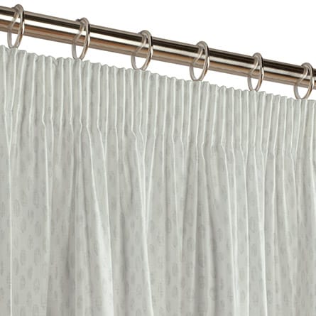 Pencil heading curtain