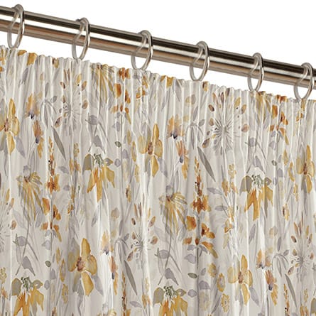 Pencil heading curtain