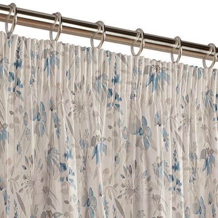 Pencil heading curtain