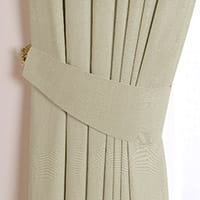 Janeiro tieback - Clay