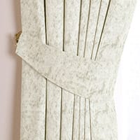 Danni tieback - Pearl