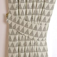 Cara tieback - Berry